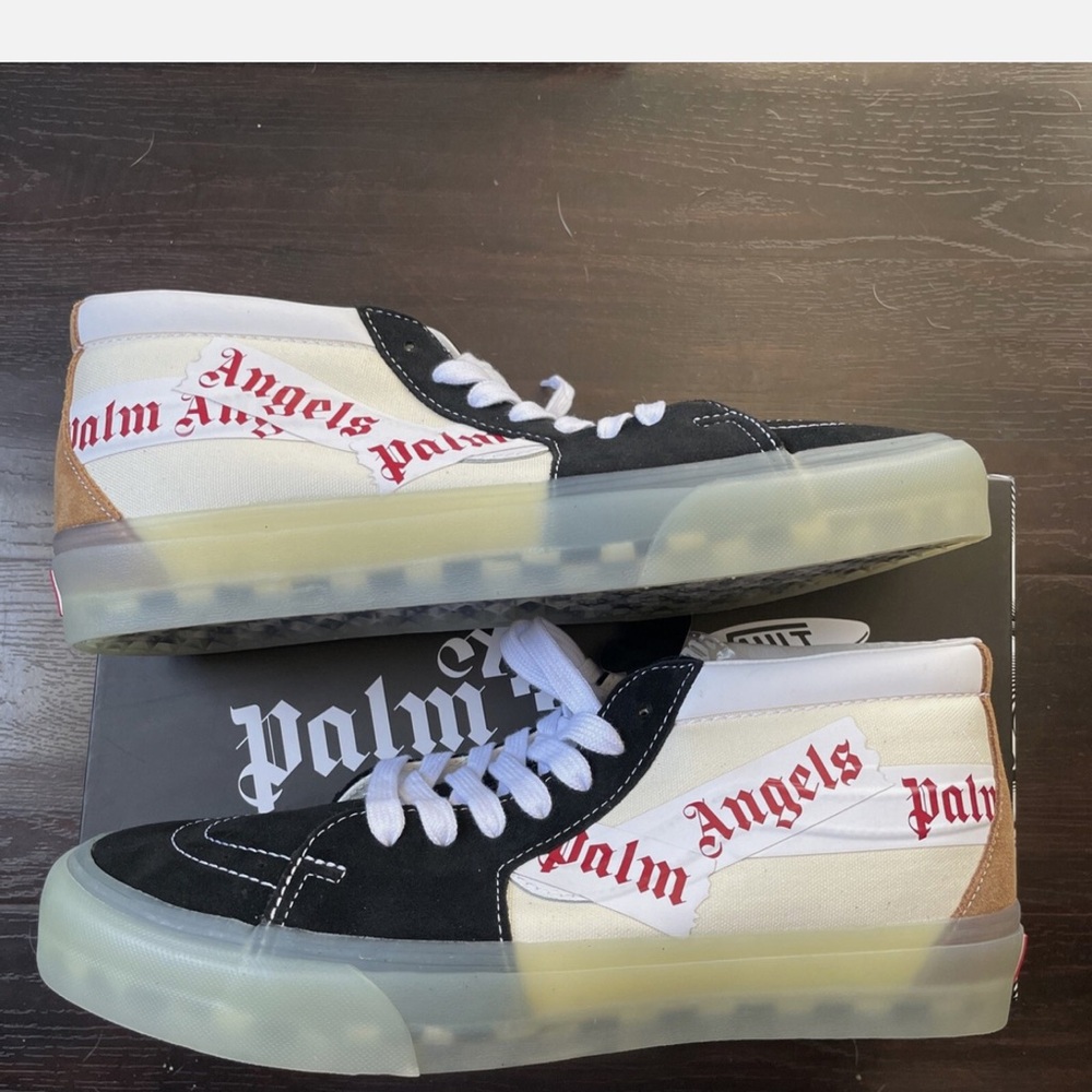 NWT Vans Palm Angels Black and White High-Tops with Red Accents 9M 10.5W - Picture 2 of 4